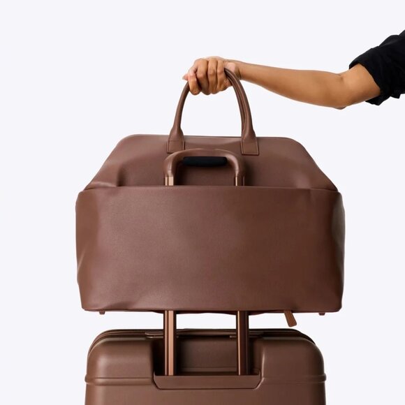 BEIS Essential Weekender Bag in Maple plus bonus Passport and Luggage Tag set - Picture 6 of 9